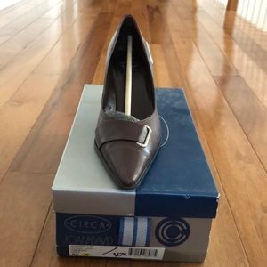 Joan & David 8.5 Espresso leather heels